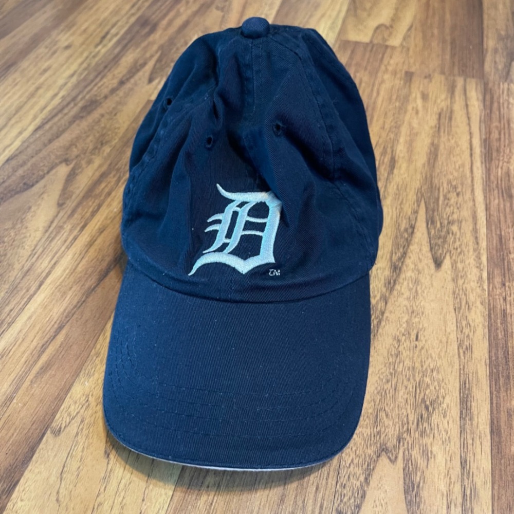 Detroit Tigers MLB Baseball Cap Navy Blue Old English D Adjustable Dad Hat OS